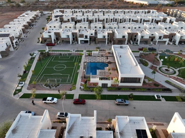 Casa en venta modelo Leza en La Coruña, Sección Portonovo, Hermosillo, Sonora.