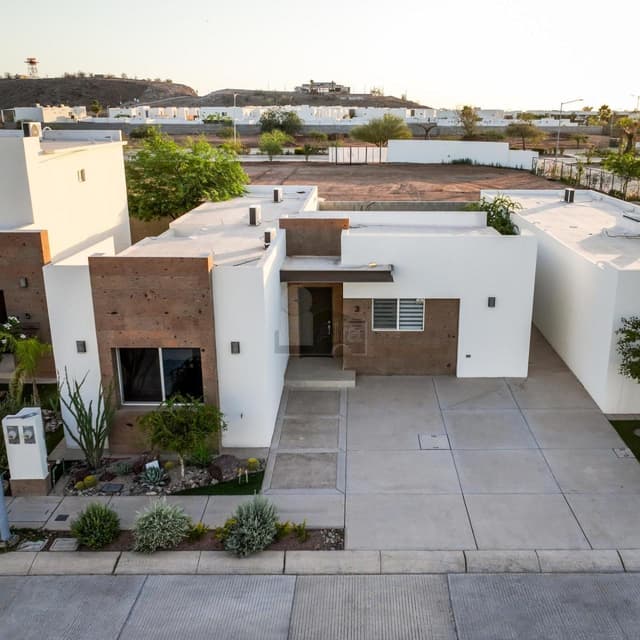 Casa en venta modelo Salamanca, ubicada en La Coruña, Sección Portonovo, Hermosillo, Sonora.