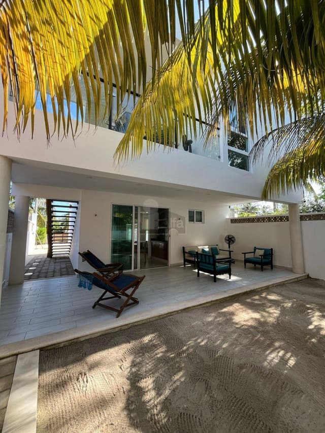 Casa en Venta en Telchac Puerto, Yucatán, Cerca del Mar.