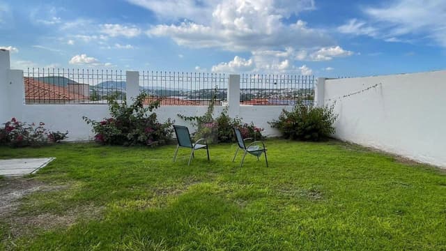 OPORTUNIDAD! - Un Millón de pesos por debajo de su valor catastral, en Juriquilla!