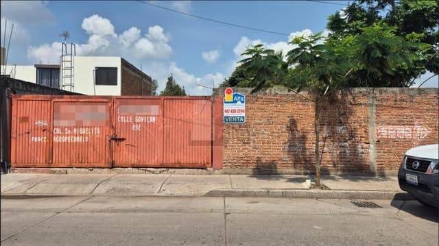 Terreno comercial en venta en San Miguelito, Irapuato, Guanajuato