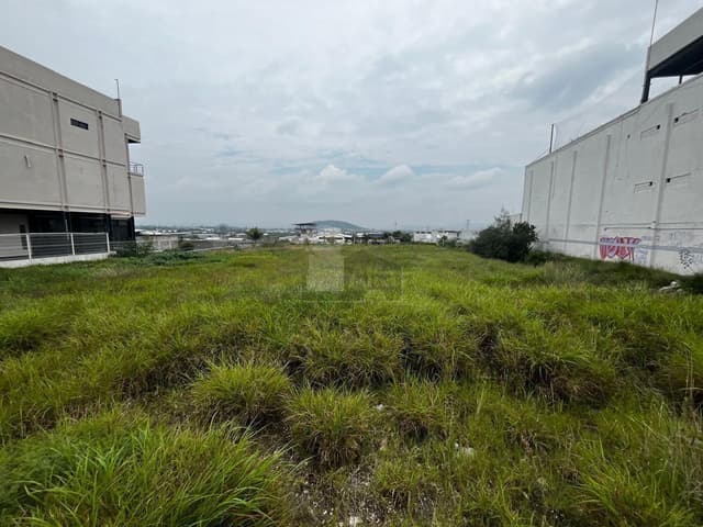 Terreno comercial en venta en Los Olvera, Corregidora, Querétaro