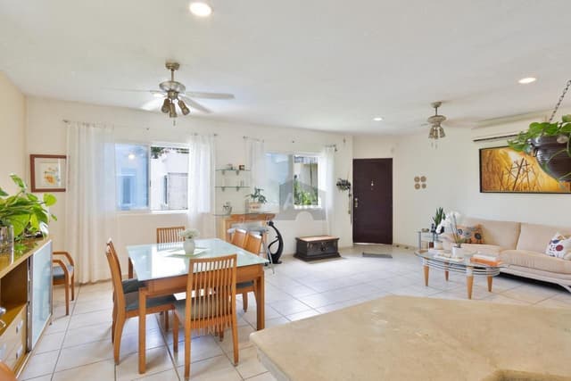 TOWN HOUSE 3 recs, 2.5 baños, SM11, Cancun