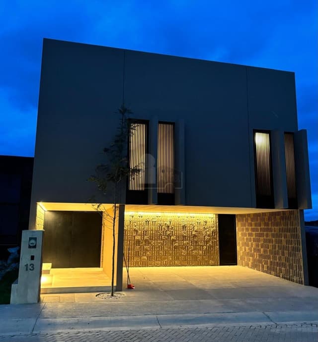 Casa en venta con acabados de lujo, La Vista, Qro