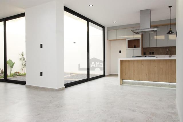 Casa en Venta con Acabados Residenciales en Priv. por Universidad Politécnica, San Luis Poto