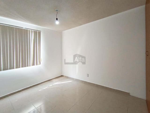 Casa en VENTA para inversión con INQUILINO DENTRO frente a Plaza Candiles, Corregidora, Querétaro