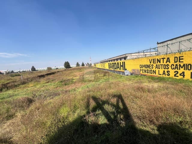 Terreno habitacional en venta en San Nicolás Tolentino, Toluca, México