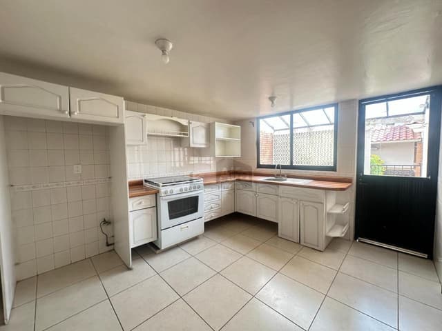 Casa en Venta en La Virgen, Metepec