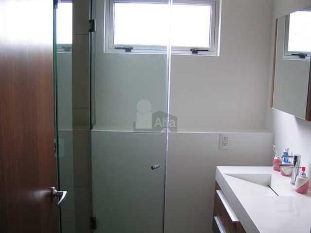 Se renta departamento amueblado de 2 recámaras en condominio Infiniti Santa Fe