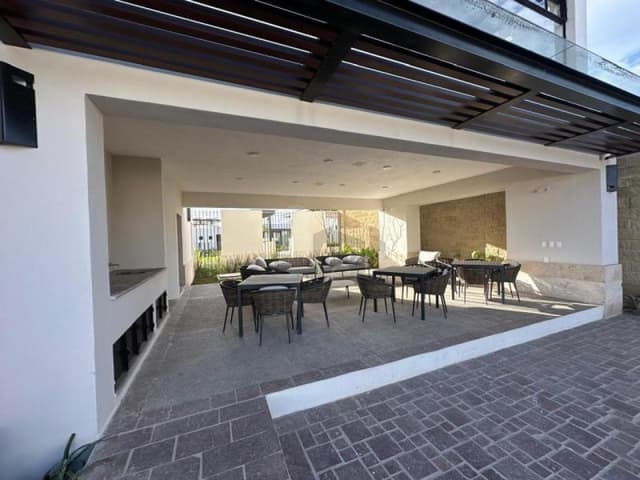 Terreno en Venta en Palma Navarra, Frac. Mayorca, LEÓN, GTO. con alberca y Gym.