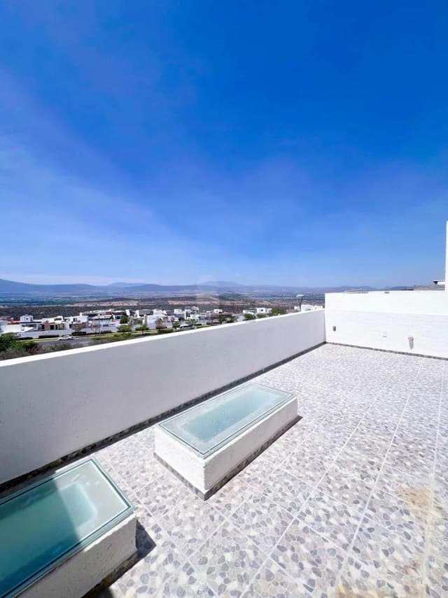 Casa Nueva con 4 recámaras, una en PB, roof garden y cerca de la Anáhuac, La mejor inversión!