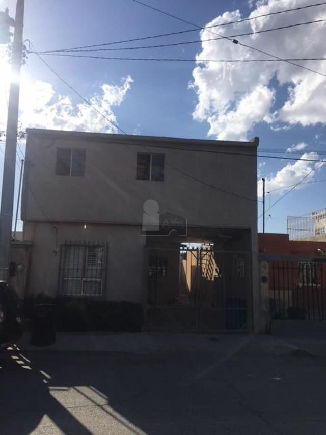 Casa sola en venta en Parajes del Sur, Juárez, Chihuahua