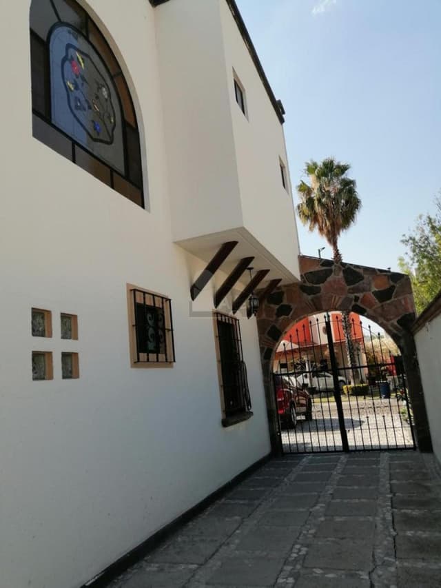 Casa en fraccionamiento exclusivo en Corregidora