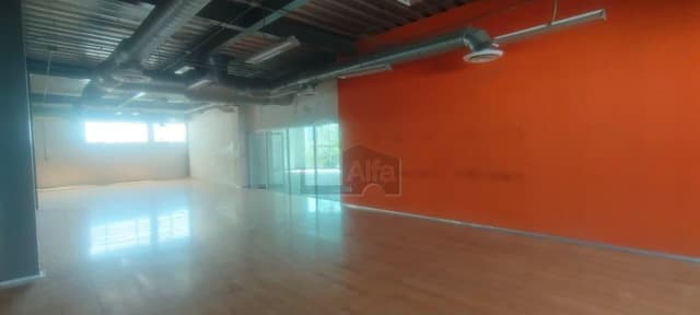 RENTA DE LOCAL EN SEGUNDO PISO IDEAL PARA GIMNASIOS, RESTAURANTES, CLINICAS.