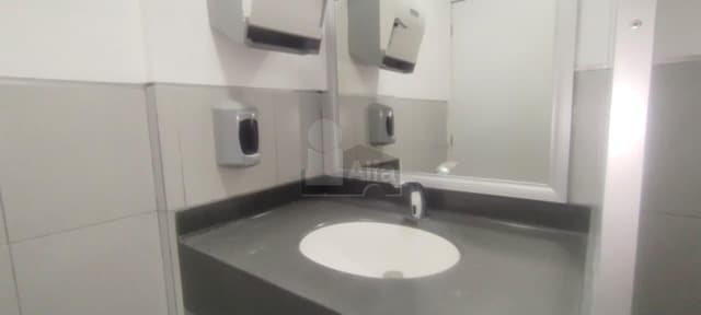 LOCAL IDEAL PARA SUCURSALES BANCARIAS, RESTAURANTES, CLINICAS Y PANADERIAS.