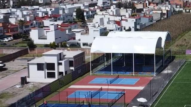 Local Multifuncional dentro de un Club Deportivo Intesports Metepec