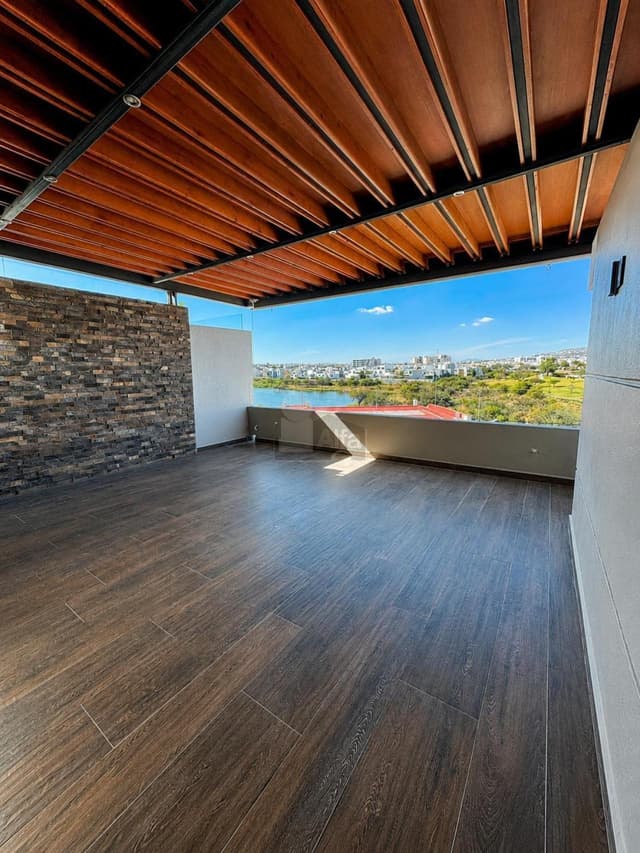 Casa Nueva en Venta en La Vista Residencial, Querétaro, con roof garden