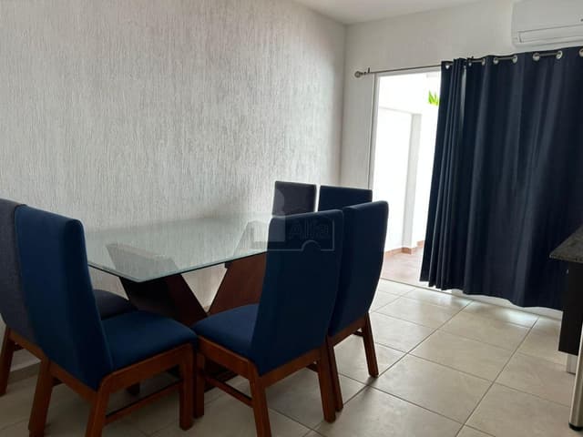 Casa en condominio en renta en Jardines del Sur, Benito Juárez, Quintana Roo
