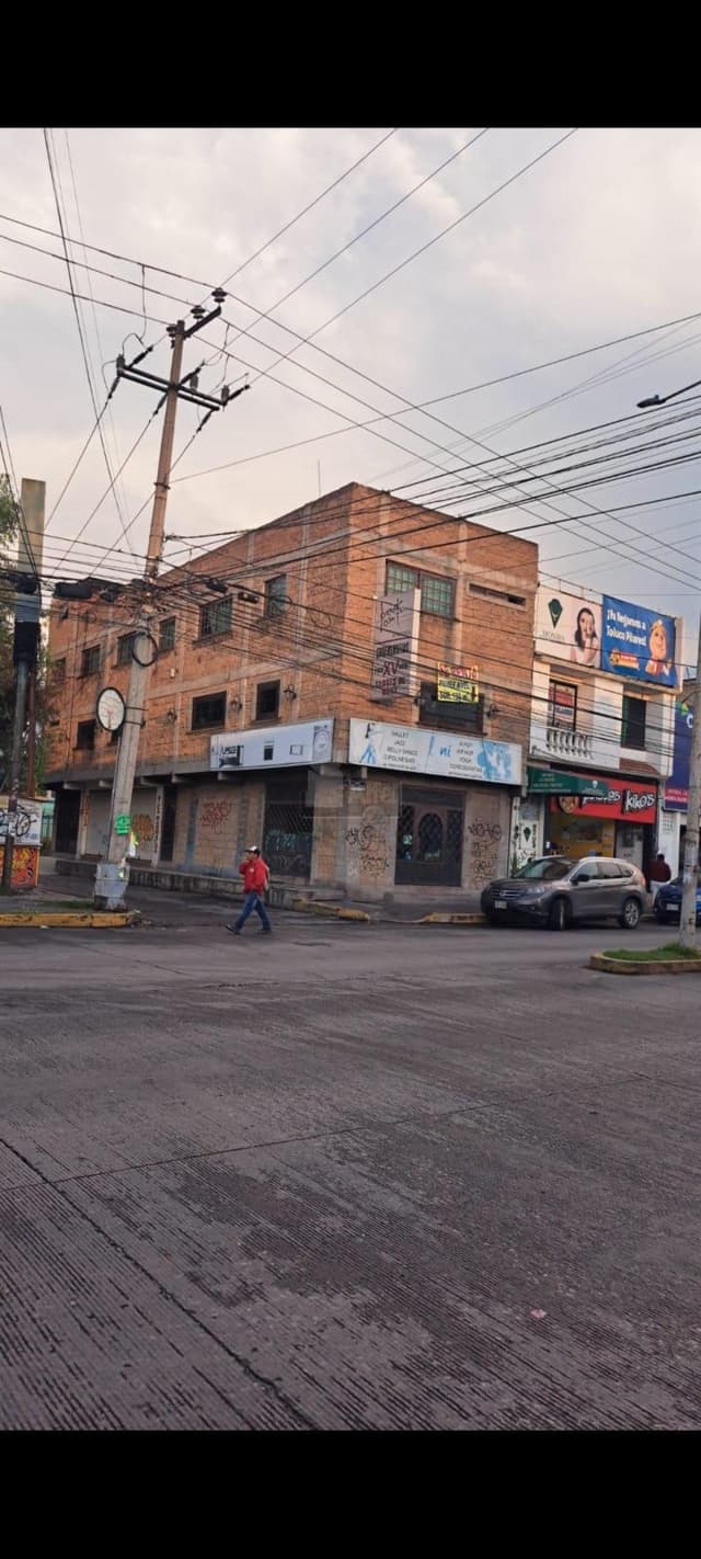 Renta de local comercial en Metepec, ubicado en Pilares