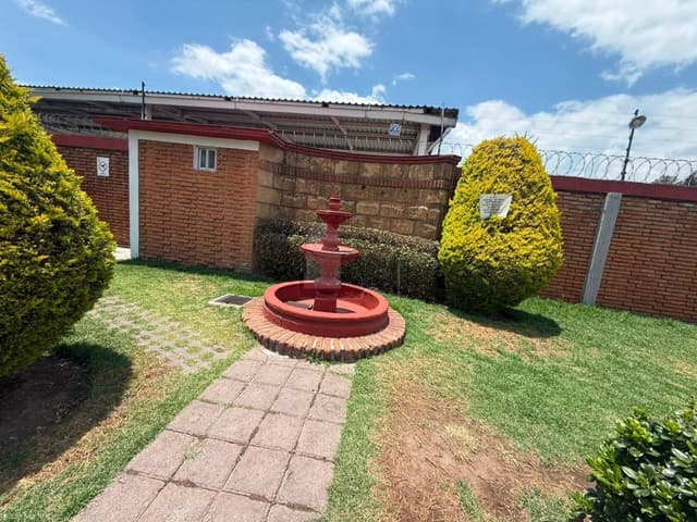 Venta de casa en Toluca, ubicada en la privada Villas Fontana