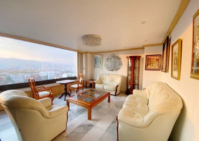 ACOGEDOR DEPARTAMENTO EN BOSQUES DE LAS LOMAS