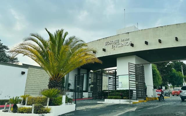 CASA EN VENTA BOSQUE DE LOS ENCINOS