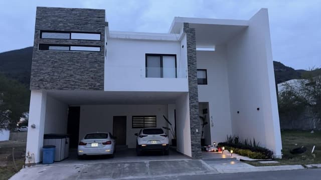 Casa en Venta en Monterrey, La Joya Privada Residencial, Nuevo León