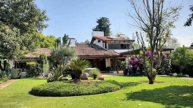 CONTEMPORANEA CASA EN RENTA, SAN ANTONIO VALLE DE BRAVO