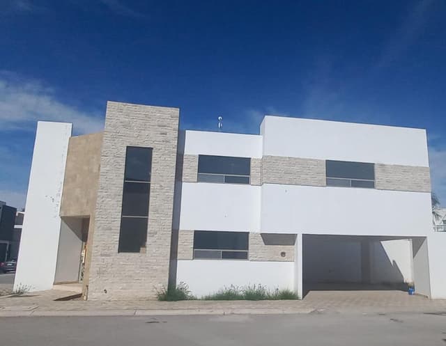 CASA EN VENTA VIÑEDOS PALMA REAL