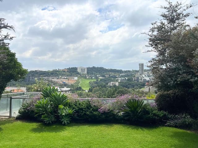 Residencia en Venta De lujo en Bosque Real, Vista al Campo de Golf y Casa Club