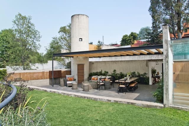 Residencia en exclusiva zona diseñada por el Arquitecto Francisco Serrano