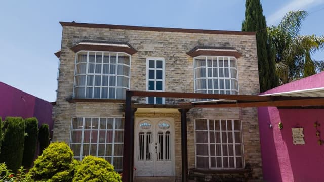 CASA SOLA EN VENTA EN CACALOMACAN, CERCA AV PACIFICO, TOLUCA