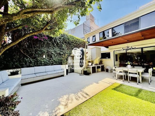 CASA EN VENTA EN LOMAS DE TECAMACHALCO