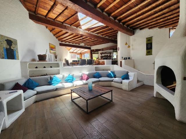 CASA EN RENTA EN VALLE DE BRAVO