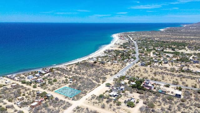 Lote con Servicios a Pasos de la Playa – El Cardonal