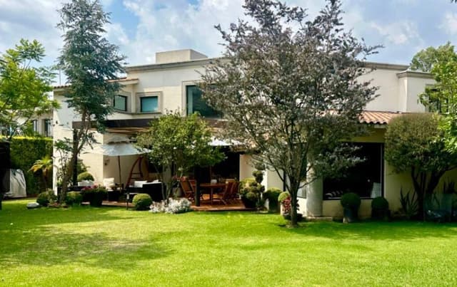 RESIDENCIA EN VENTA DE LUJO, EN EL CLUB DE GOLF LOS ENCINOS, LERMA, OCOYOACAC, METEPEC, 20 MIN SANTA FE, CIUDAD DE MEXICO.