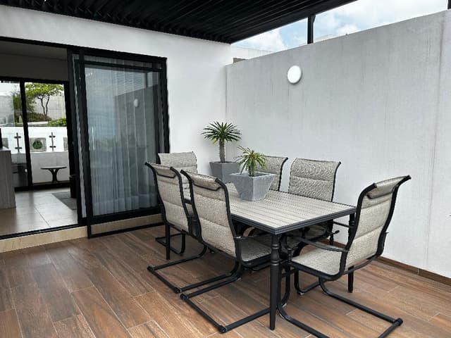 CASA EN VENTA MOD OLIVO LOS ROBLES II ZIBATA QUERETARO