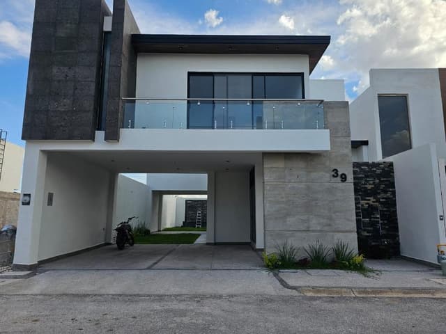 CASA EN VENTA EN LAS VIÑAS RESIDENCIAL TORREÓN, COAHUILA