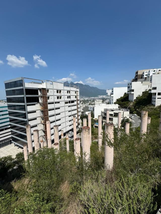 LOTES RESIDENCIALES EN VENTA
COL. LOMAS DE MONTECRISTO, MONTERREY
