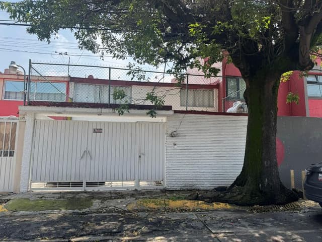 Casa en venta en Jardines de Santa Mónica, Tlalnepantla