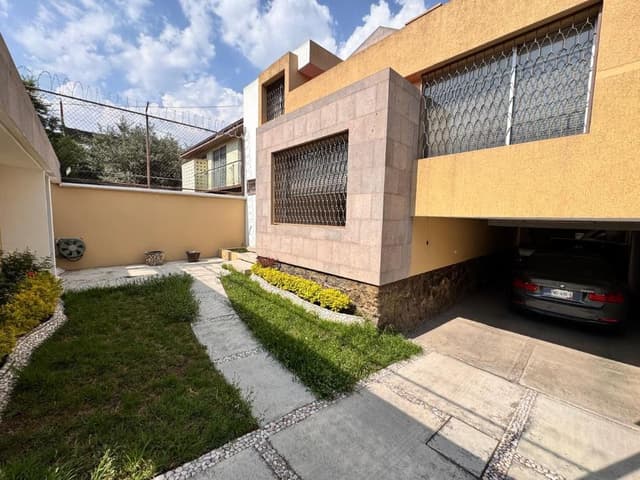 CASA EN VENTA EN COL PILARES, A UNOS METROS DE PASEO TOLLOCAN, TOLUCA, METEPEC