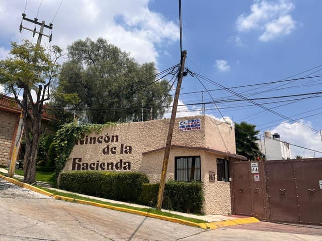 LOMAS DE LA HACIENDA