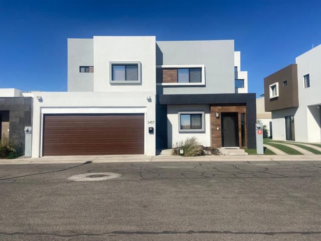 Casa en RENTA en Residencial Adara Sección II