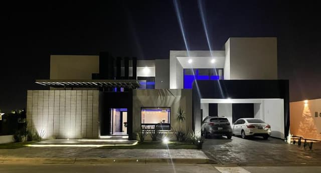 CASA EN VENTA EN FRACCIONAMIENTO HACIENDA DEL ROSARIO