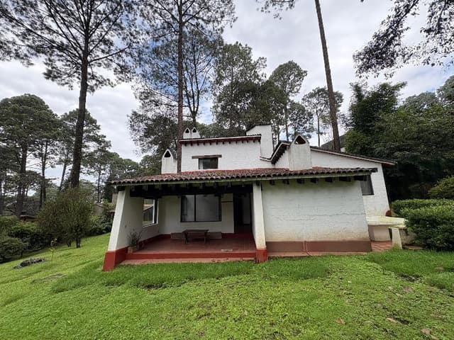 VENTA DE CASA EN AVÁNDARO