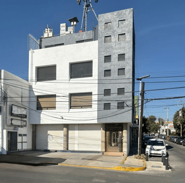 Oficina/Consultorio en renta de 15m² con gran ubicación, sobre Av. Lopez Mateos.