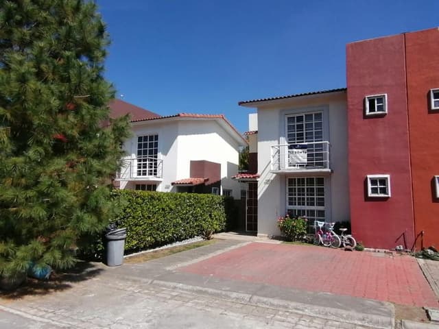 CASA EN RENTA MODELO TAHOE AMPLIADA, VILLAS DEL CAMPO CALIMAYA