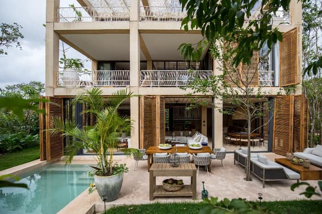 CASA EN VENTA EN PALM VILLAS PLAYA DEL CARMEN