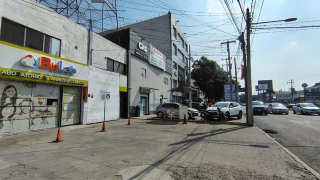 LOCAL EN RENTA EN CONVENTO DE SANTA MONICA