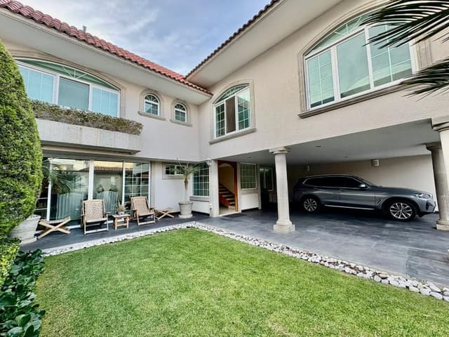 Casa en Venta en Lomas de Tecamachalco